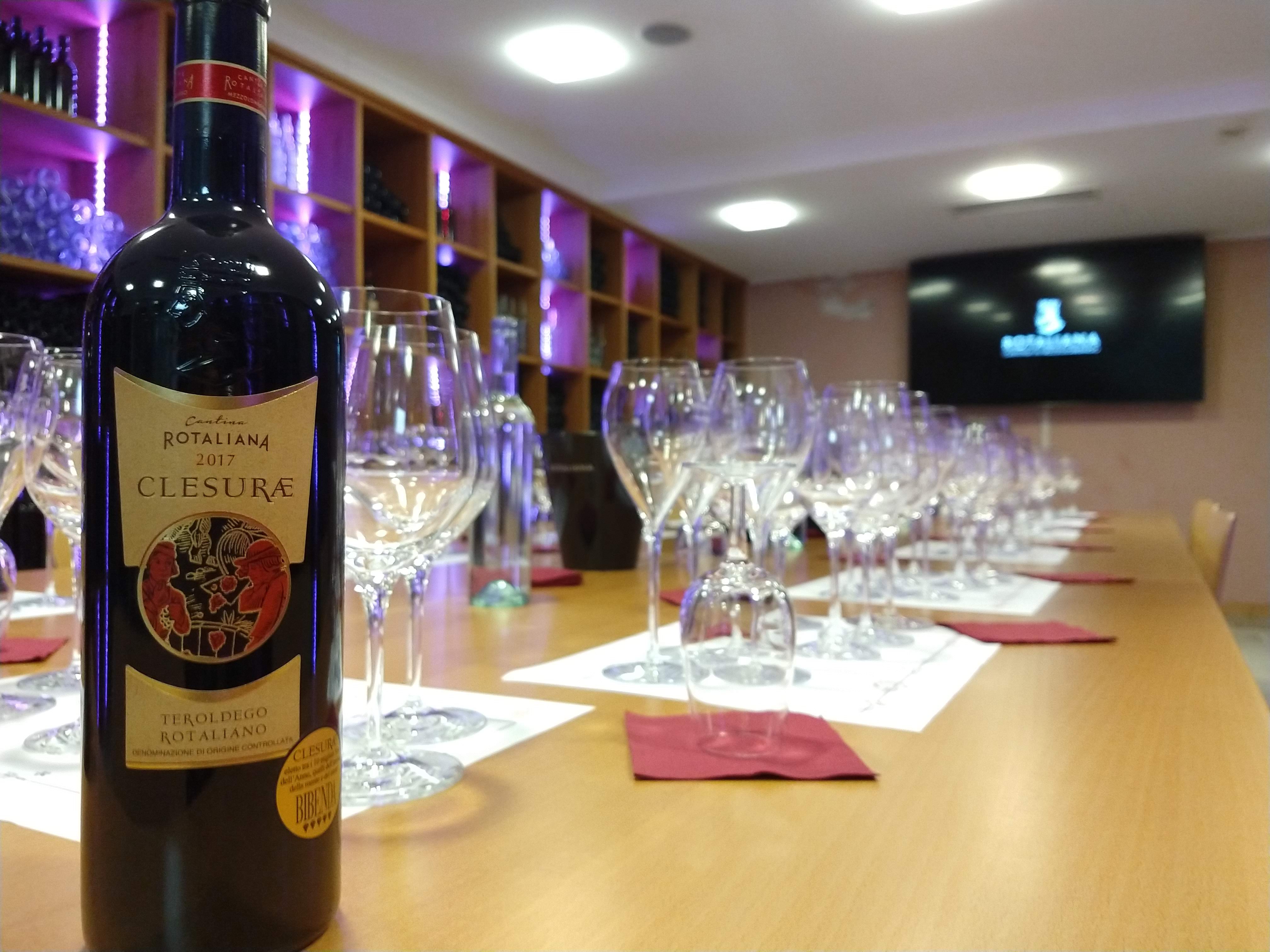 Saletta dettaglio Clesurae Cantina Rotaliana